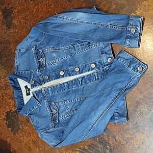 Stretchy small jean jacket